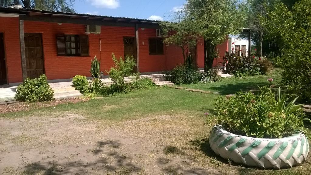 Hotel De Campo El Rebenque Avia Terai 外观 照片