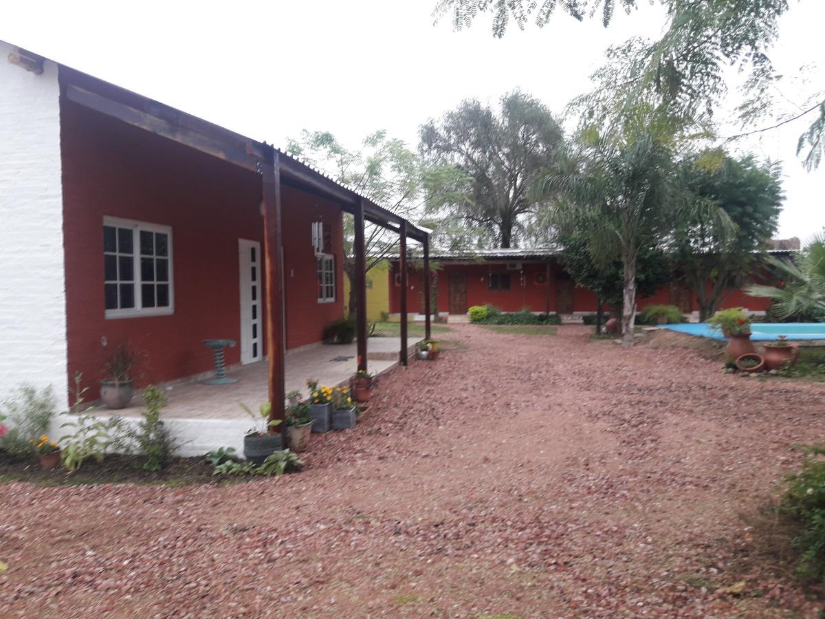 Hotel De Campo El Rebenque Avia Terai 外观 照片